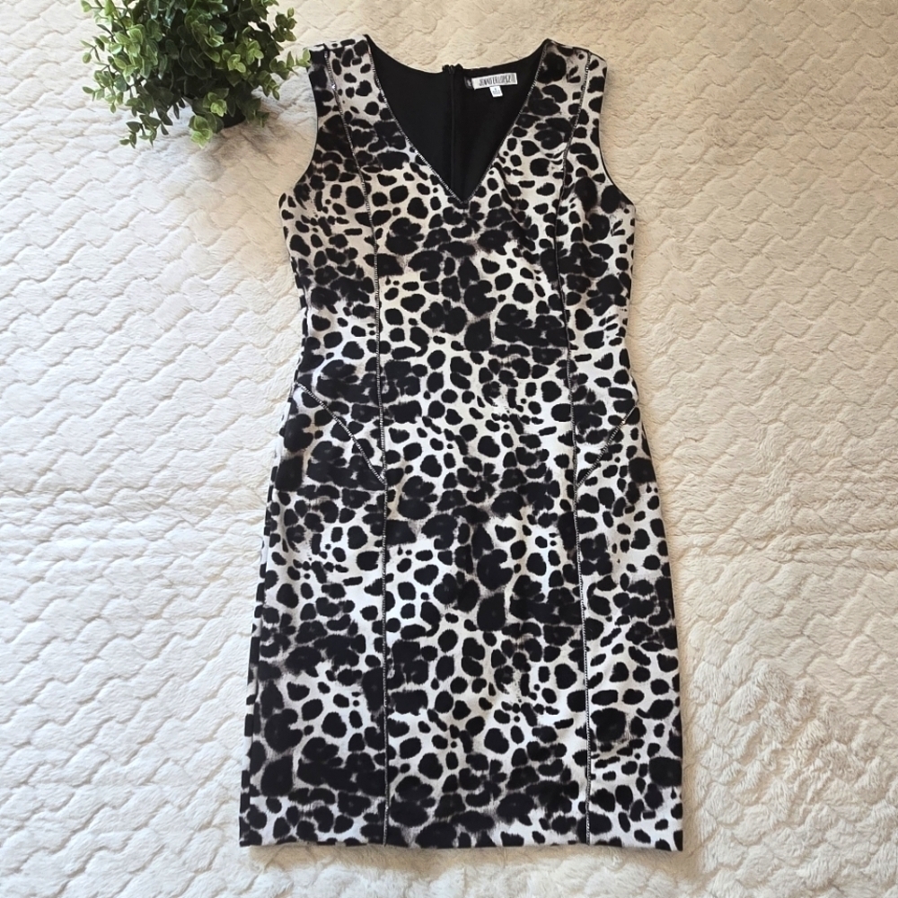 Jennifer Lopez Black & Cream Leopard Print Sleeveless Sheath Dress, Size 6